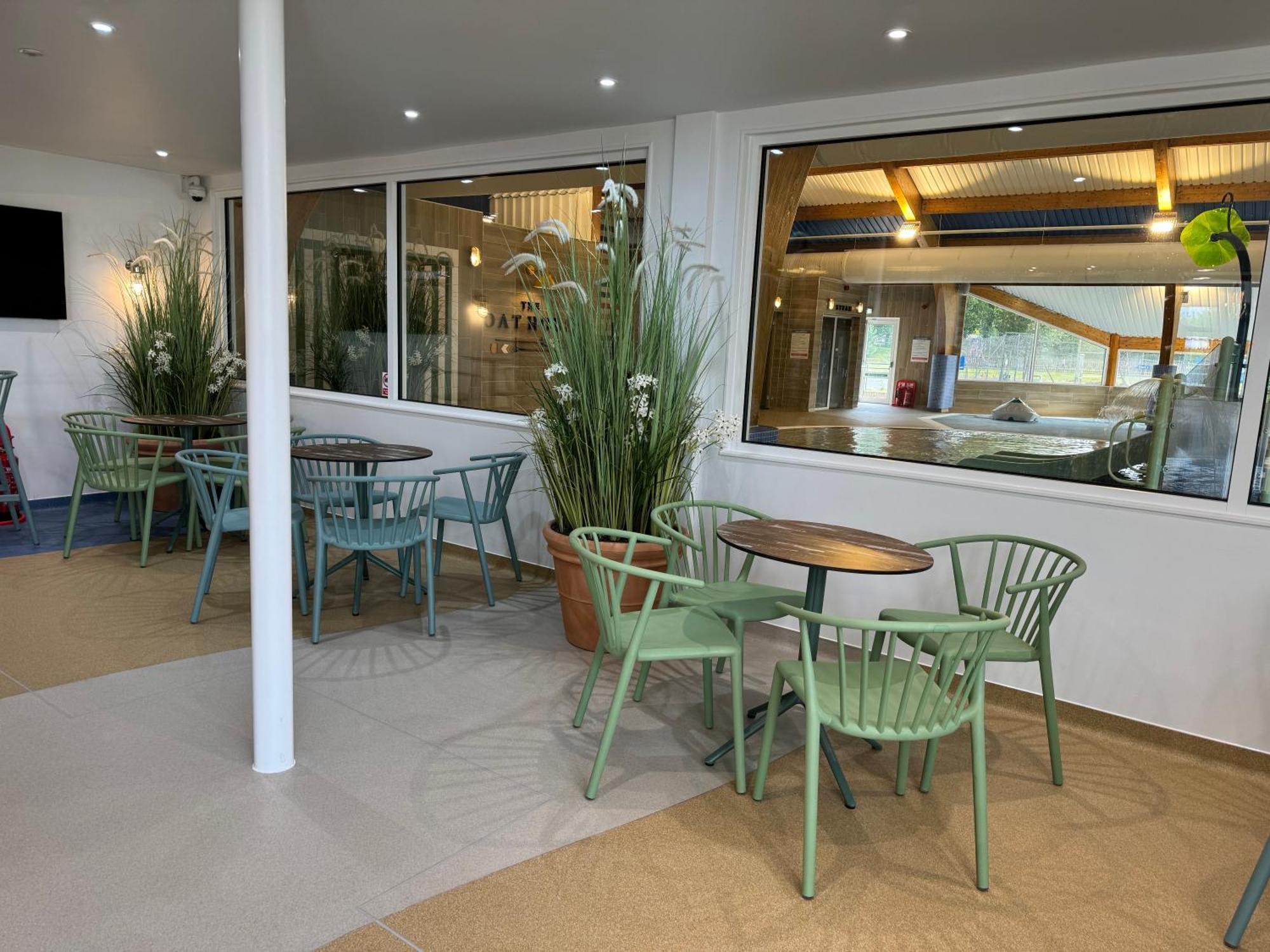Waters Edge, Hoburne Cotswolds Villa South Cerney Ngoại thất bức ảnh